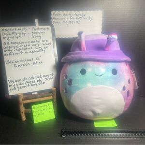 BNWT 12” DAXXON ALIEN WITH BUCKET HAT PLUSH SQUISHMALLOW SEE OPEN SHIPPER!